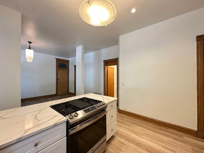 Photo - 3559 N Ashland Ave Unit 1R