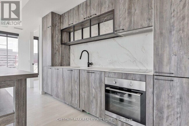 Photo - 505 Richmond St W Unité 806