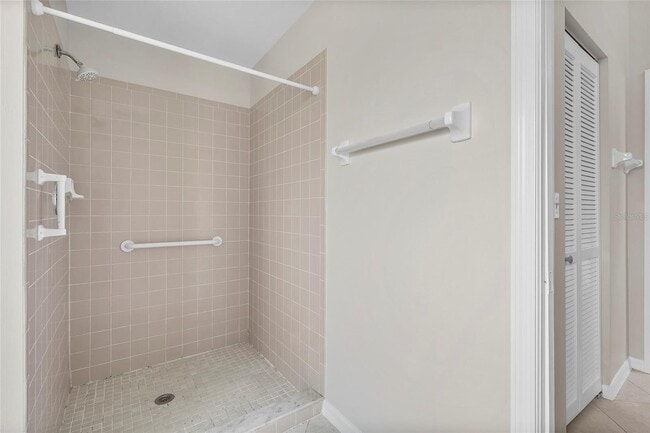 Photo - 7710 33rd Ln E