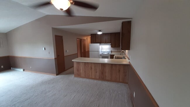 Photo - 2541 Neil Armstrong Dr Unit P