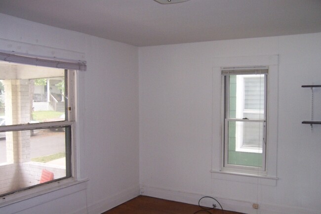 Photo - 1352 Wilmot Ct Unit #1