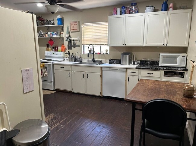 Photo - 5511 Ridge Rd