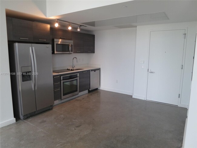 Photo - 151 SE 1st St Unit 3204