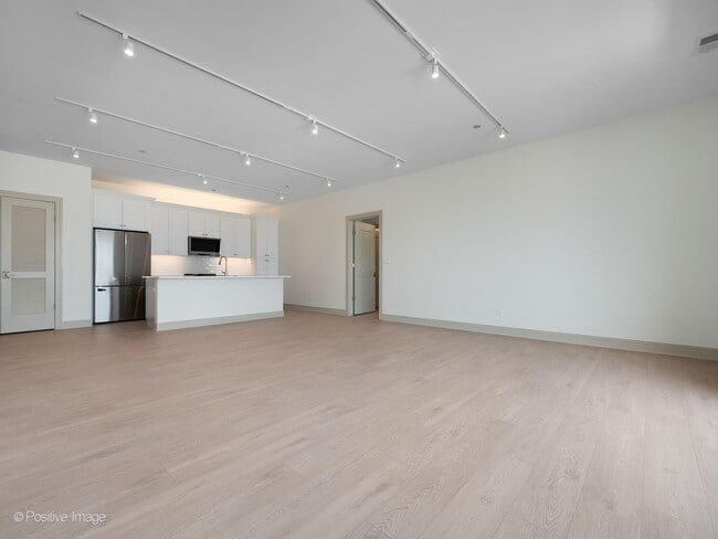 Photo - 3202 N Racine Ave Unit #301