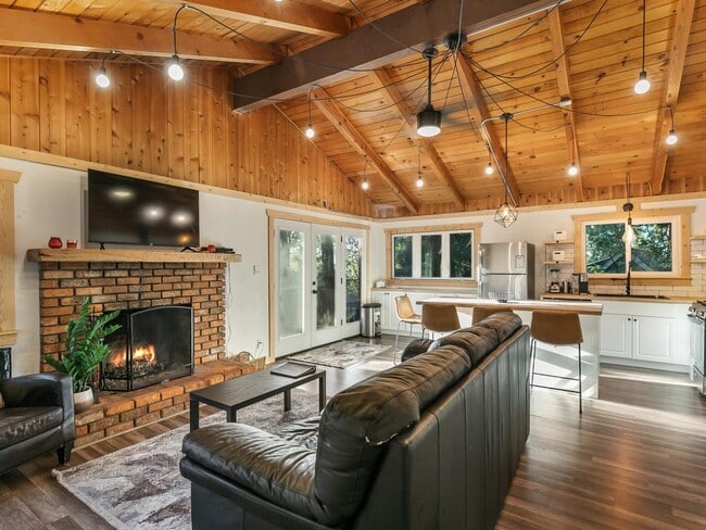 Photo - 587 Arrowhead Villa Rd