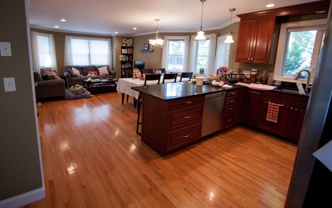 Photo - 104 Howard St Unit 2