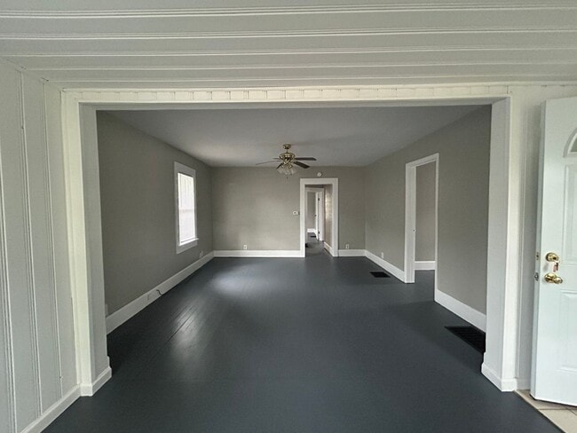 Photo - 3 Bedroom 1 Bathroom house Available Now!