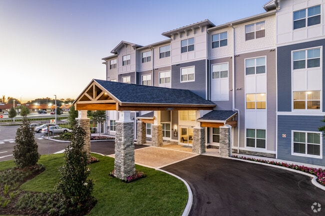 5386 Silver Star Rd Orlando, FL 32808-4430 - Hawthorne Park