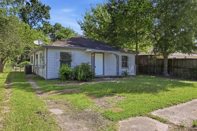 Photo - 2088 Pope St
