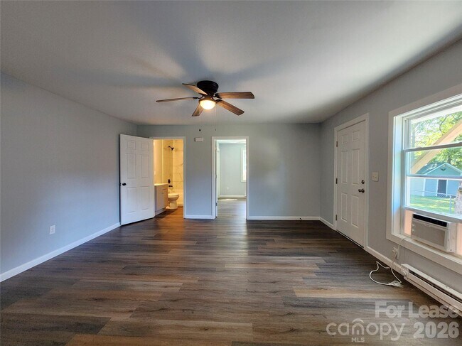 506 Cook St NW