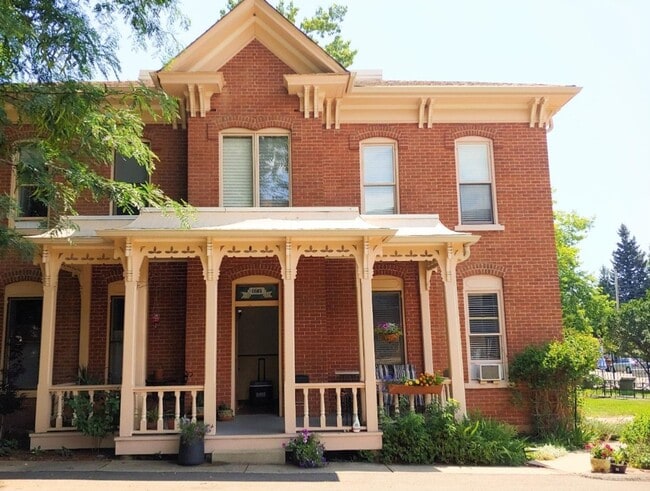 Building Photo - Modern North Boulder 1BR, 1BA Condo in Unique Historic Building with Loads of Charm!