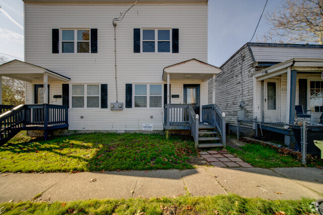 Building Photo - 2727 Tate St Rental