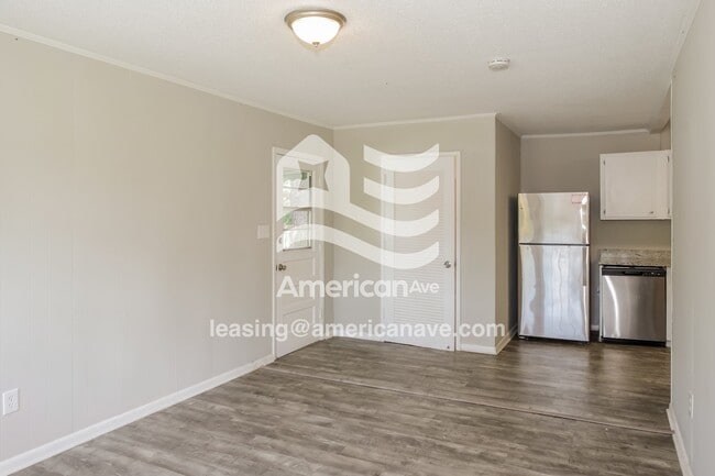 Photo - 2232 Harrison St SE