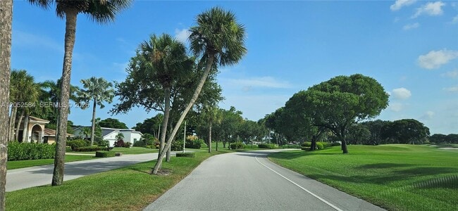 900 Greensward Ln Unit 111-G