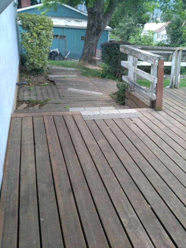 Photo - 3 Bedroom 2 Bathroom with 2 car Carport in...