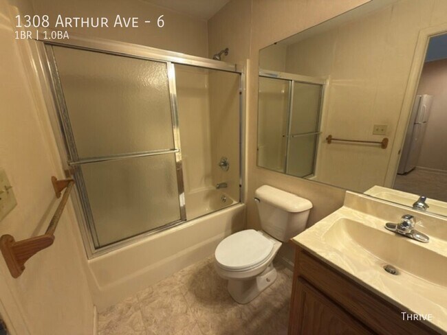 1308 Arthur Ave Unidad 6