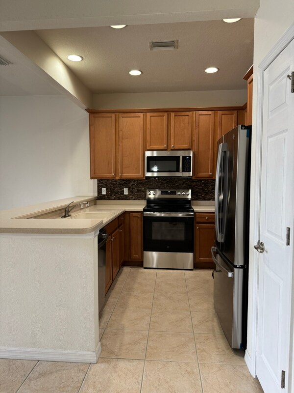 Photo - 6853 46th Way N