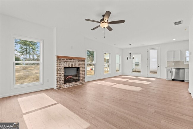 Photo - 103 Carroll Cir
