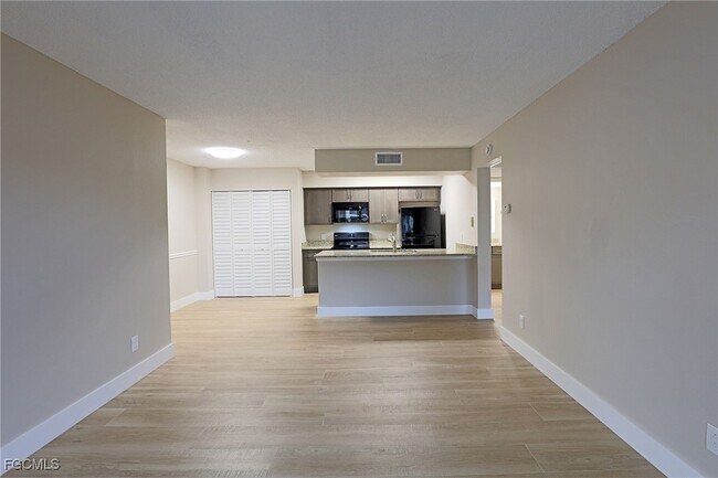 Photo - 5329 Summerlin Rd Unidad 2903