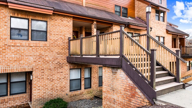 Building Photo - 7591 Weather Worn Way Unit F