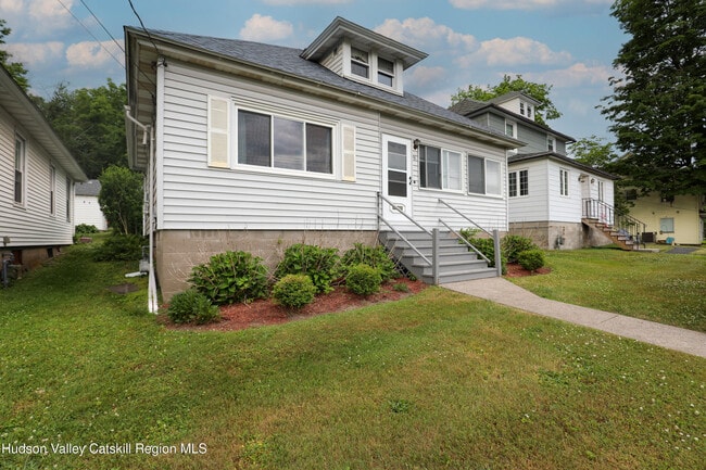 Photo - 98 Hurley Ave