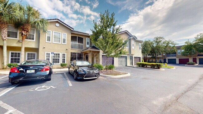 Photo - 10075 Gate Pkwy N Unidad Apartment 2603