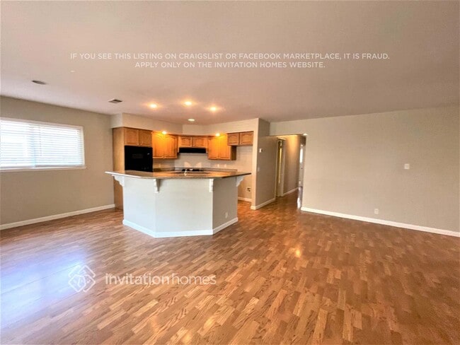 Photo - 868 Ashwood Ave