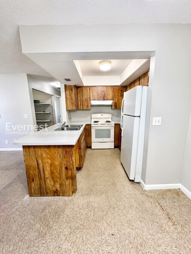 Photo - 3062 St Paul Dr