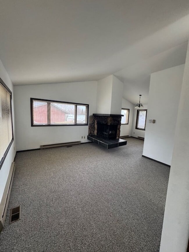 Photo - 2 Bedroom Unit in South Anchorage!