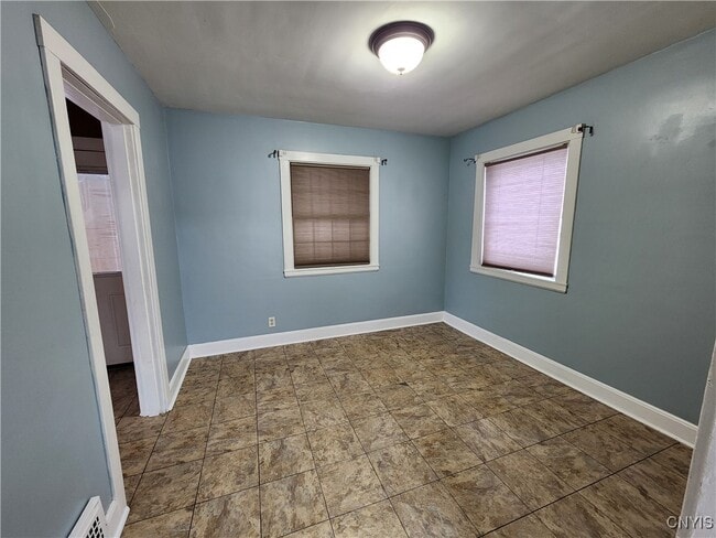 Photo - 134 E Hoard St