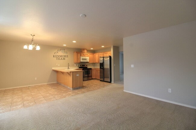 Photo - 3 Bedroom, 3.5 Bath Townhome in West Pasco