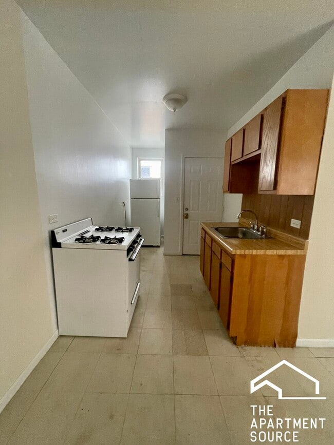 Photo - 5011 W Cermak Rd Unidad 18