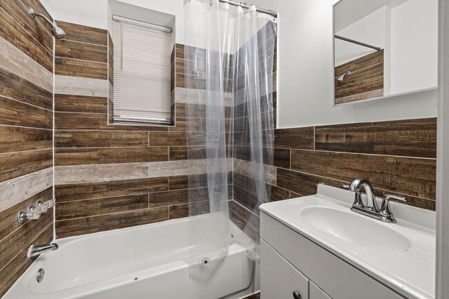 Photo - 6709 Ogontz Ave Unit 2R