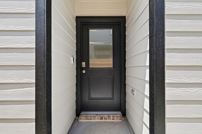 Photo - 1738 Revolution Way