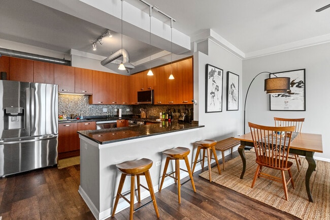 Photo - 1225 W Morse Ave Unidad 304
