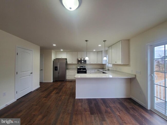 Photo - 141 Cilento Dr