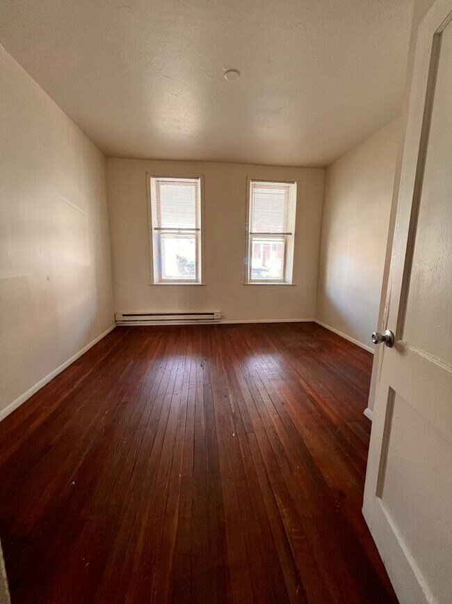 Photo - 808 W King St Unidad 1