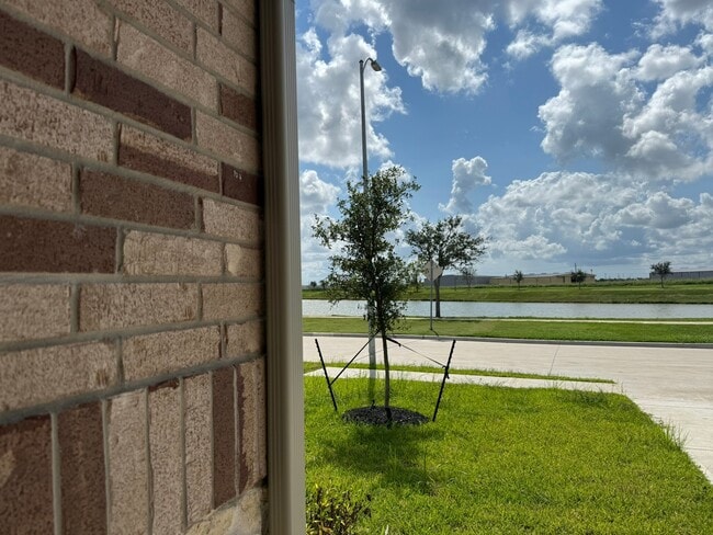 Building Photo - 1602 Cedar Pointe Ct Rental