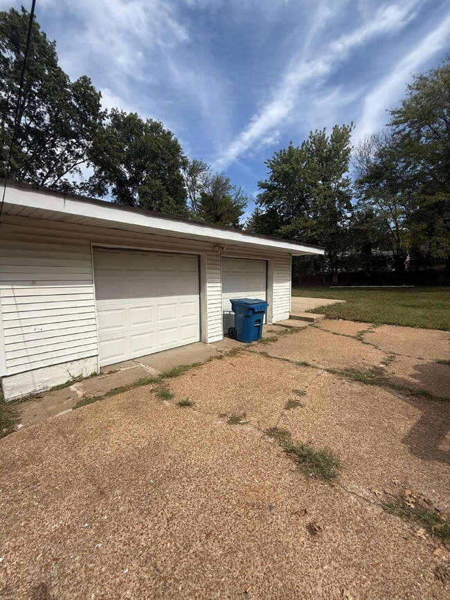 Photo - Beautiful 4 Bedroom Rental in Berkeley, MO...