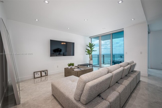 Building Photo - 3535 S Ocean Dr Unit 1904 Rental