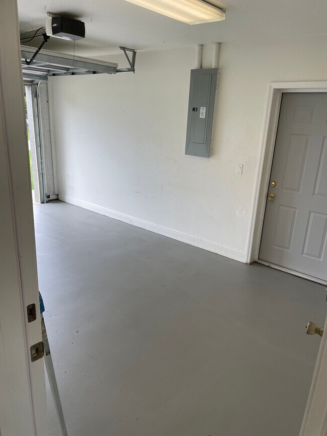 Photo - 127 Madrid Dr