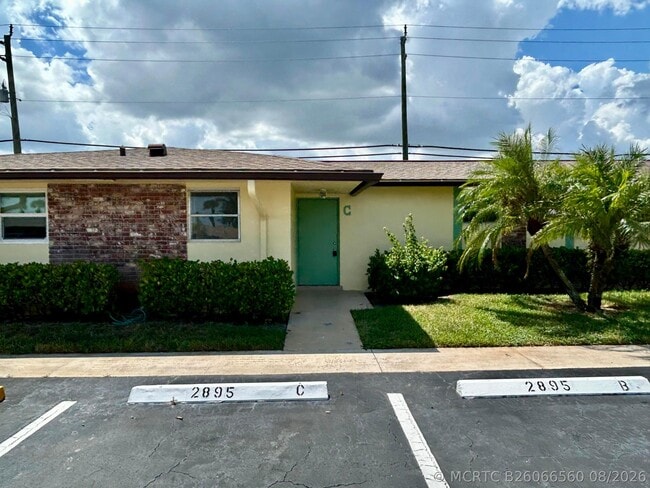 Building Photo - 2895 Crosley Dr W Unit C
