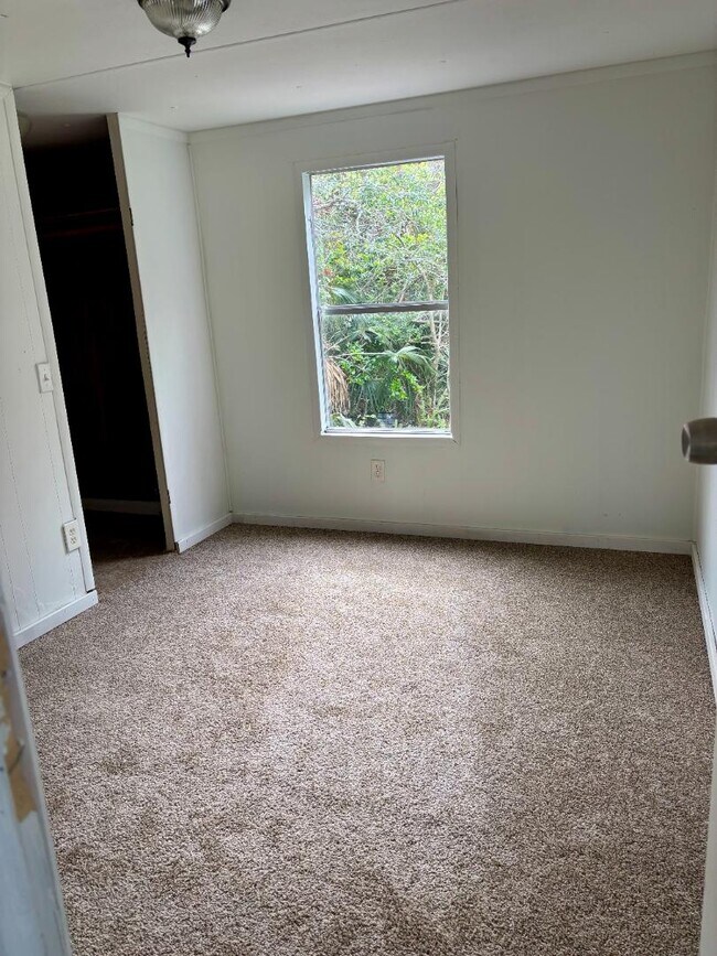 Photo - 12300 Phillips Ln