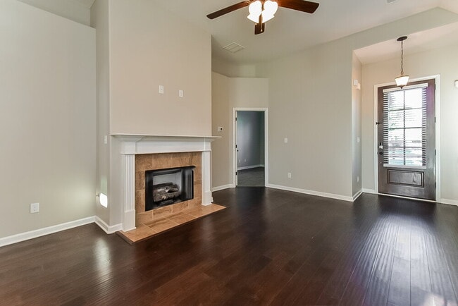 Photo - 6893 Raleigh Lagrange Rd