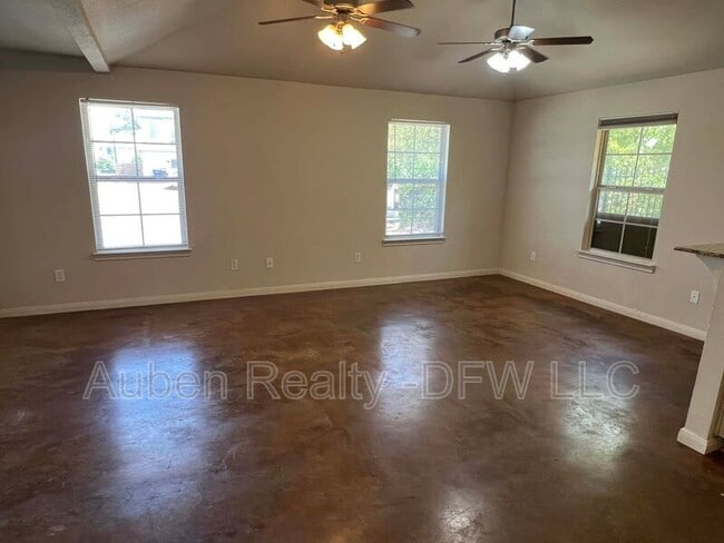 Photo - 2308 S 3rd St Unidad B
