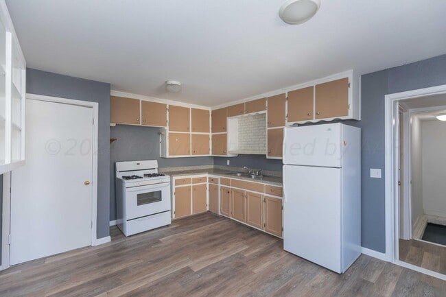 Photo - 3-bedroom 1 bathroom home available for rent.