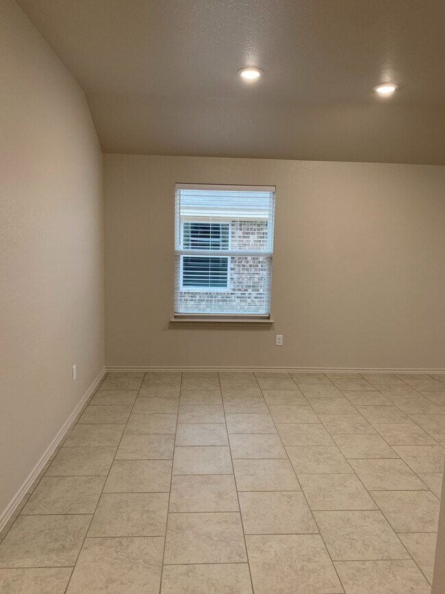 Photo - 2432 FM 1113 Unidad Apt B