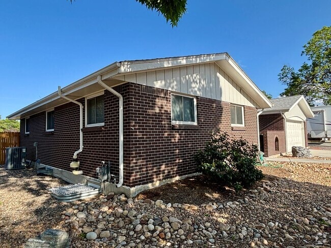 Building Photo - Spotless Allendale Ranch Rental