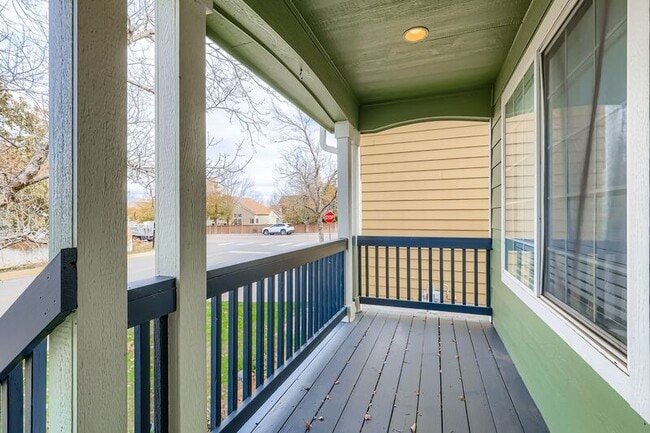 Photo - 1395 S Akron Way