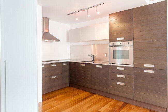Photo - 445 Av Av Viger O, Unit 1113